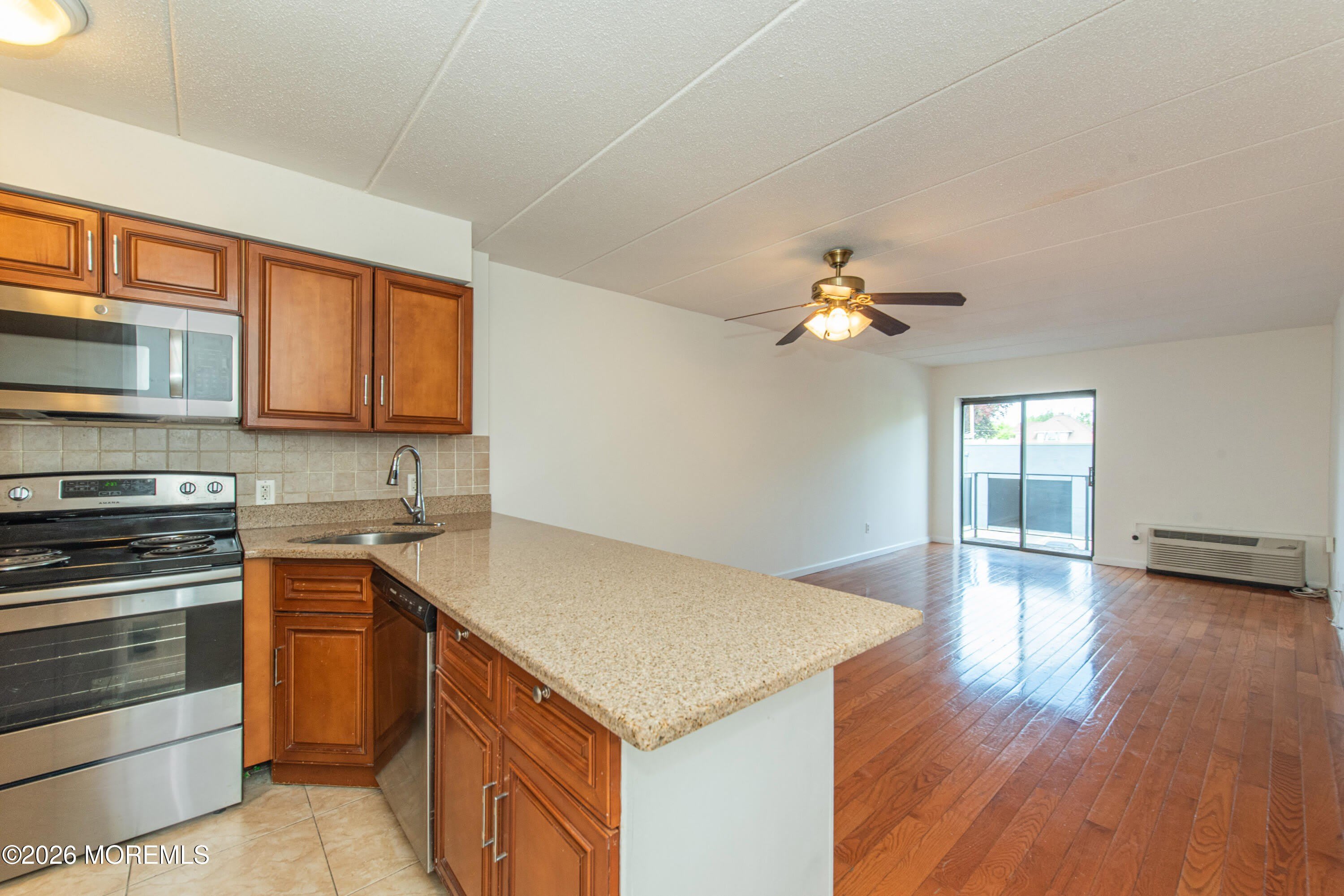 5 Linden Street – photo 1
