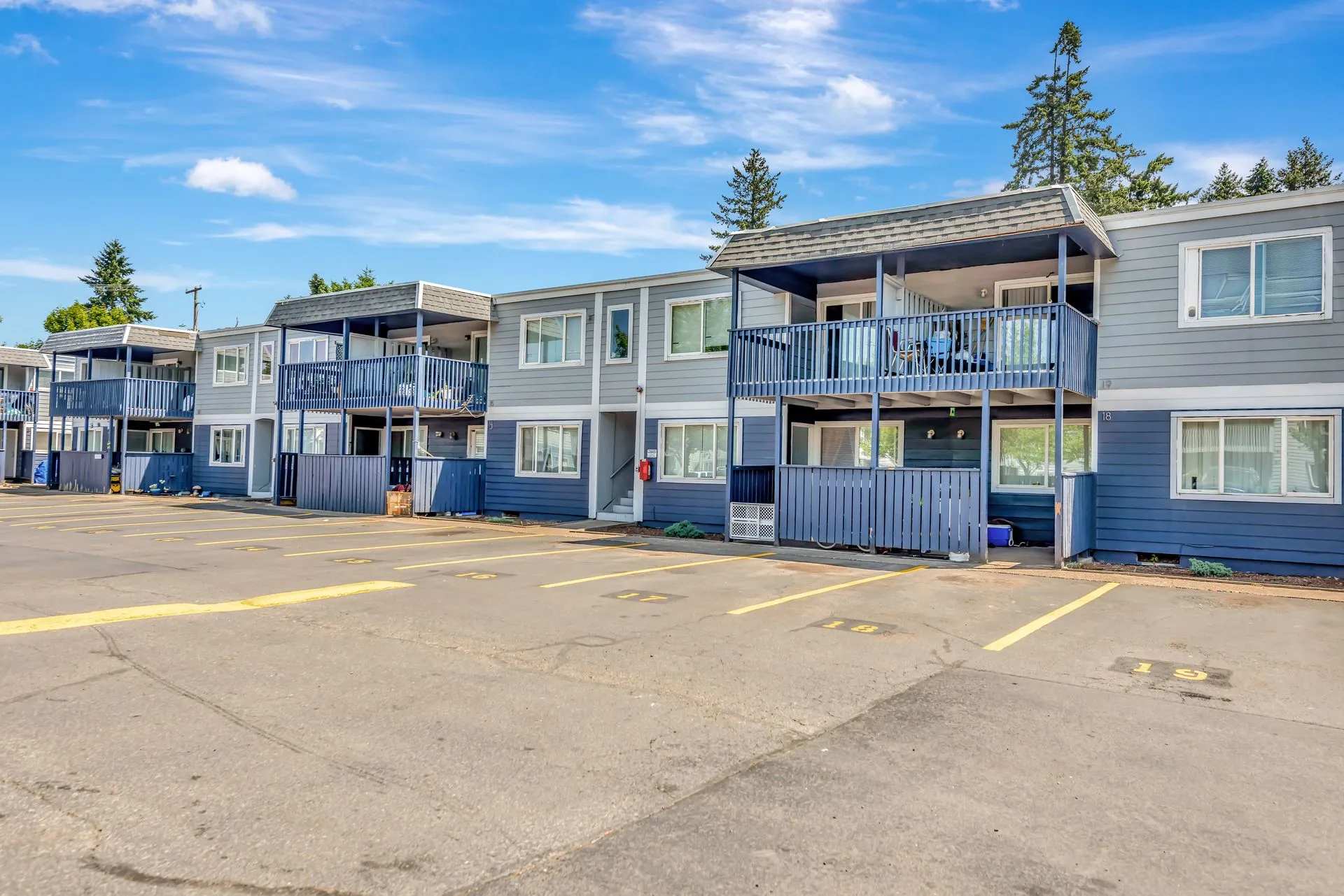 Willow Lake Apartments – photo 4