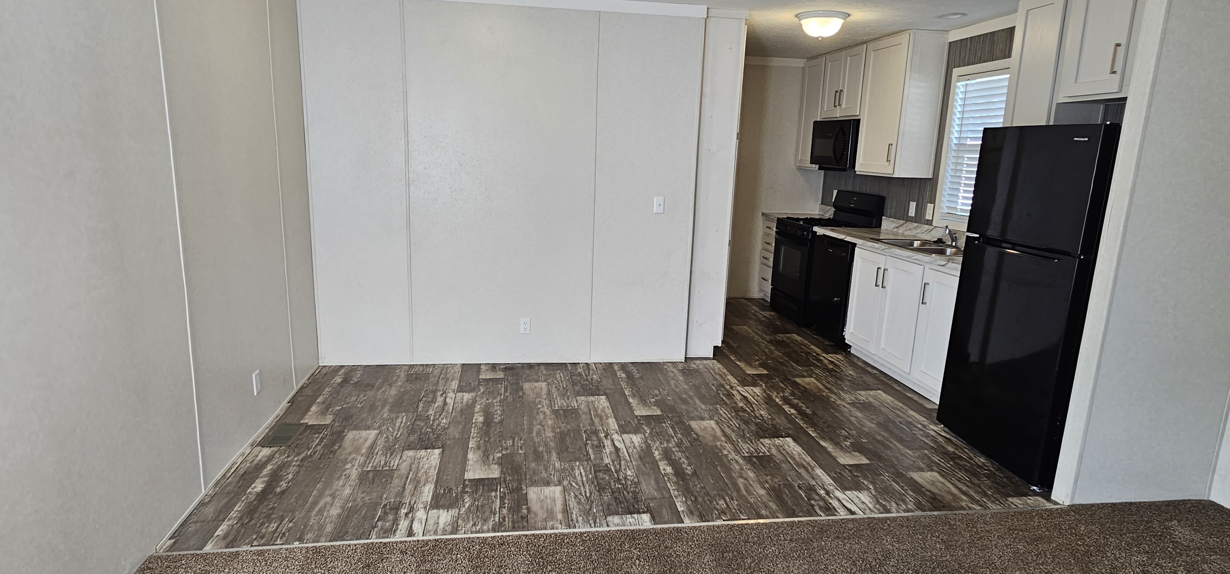 140 Birch Ct – photo 2