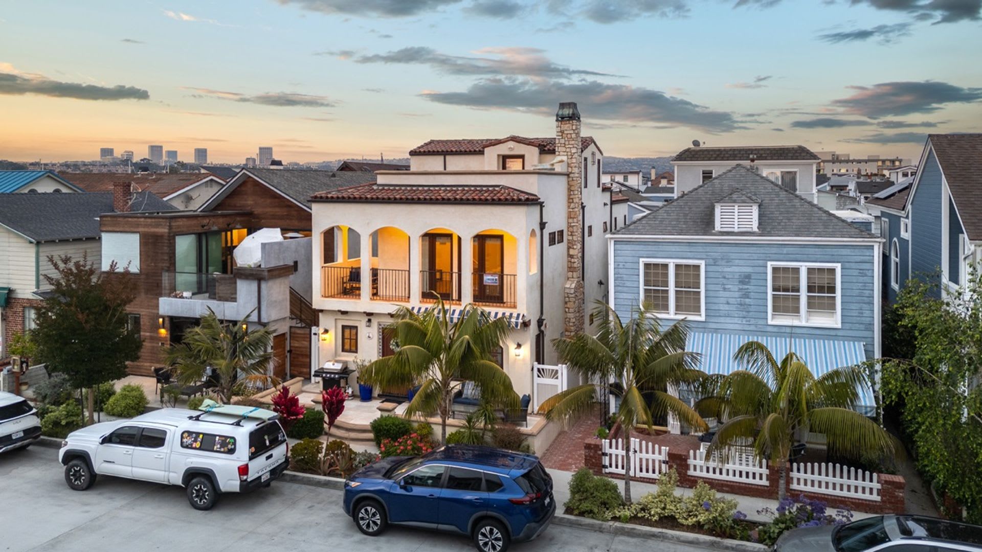 Newport Beach Balboa Peninsula Beach House With Rooftop Deck Weekly 30 Night Stays – photo 2