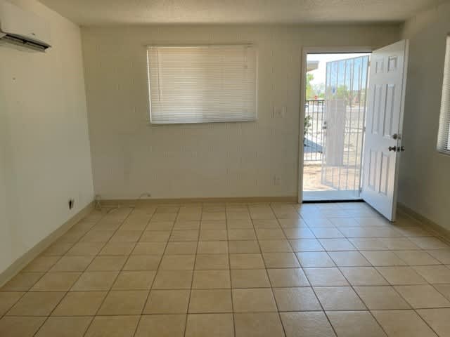 833 W 1st St Apt B – photo 3