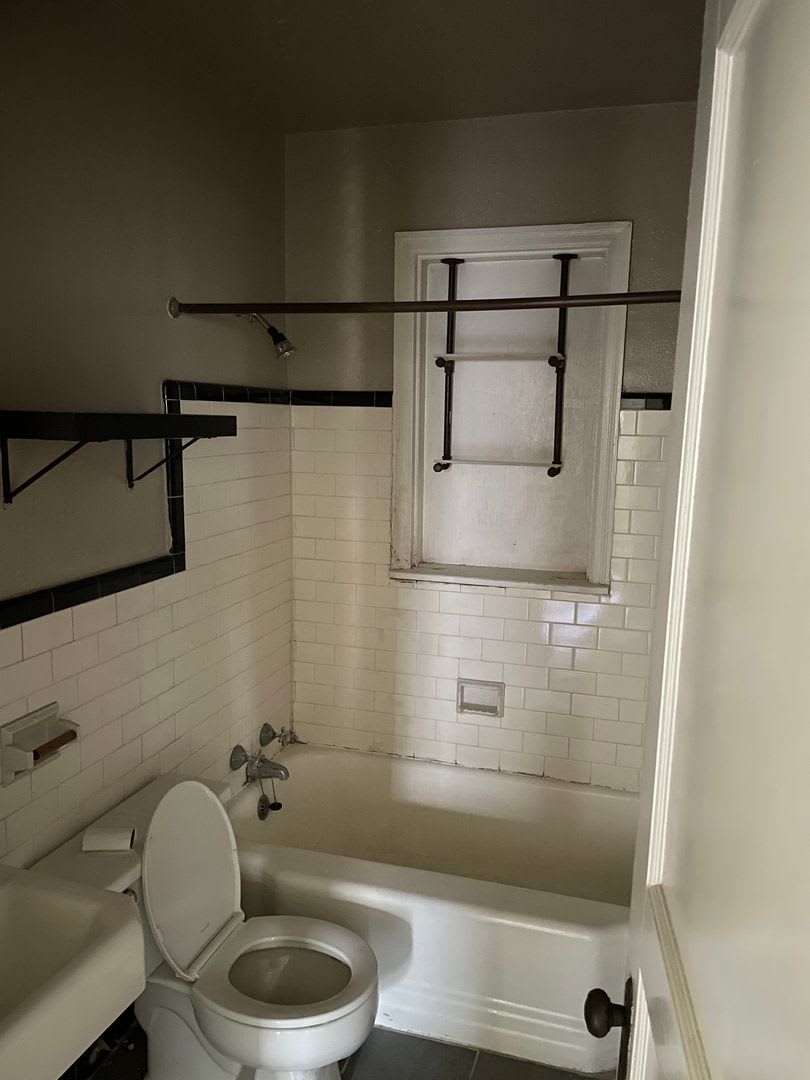 2 bedroom 1 bath in Midtown near Peabody and Cooper – photo 5