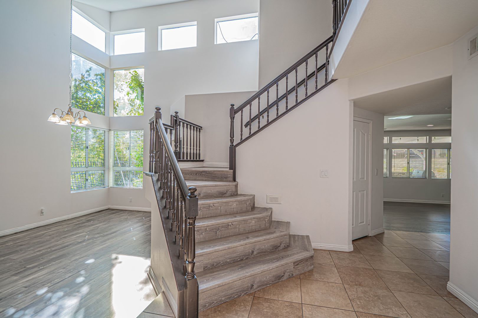 Stunning 5-Bedroom Pool Home with RV Parking and Solar in Canyon Country! – photo 4
