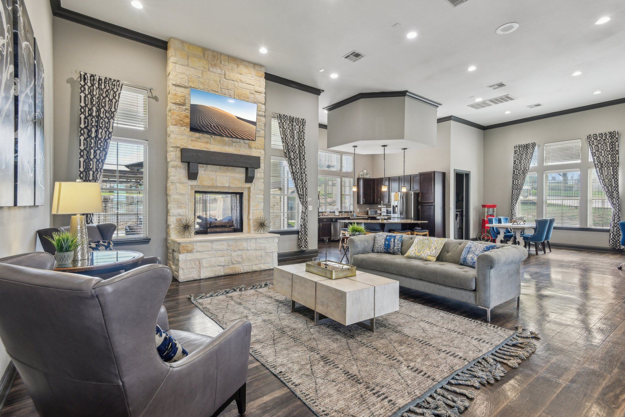 Overlook at Stone Oak Park Apartments – photo 3