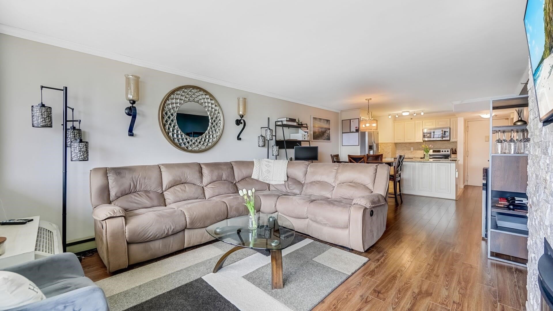 551 Observer Highway – photo 2