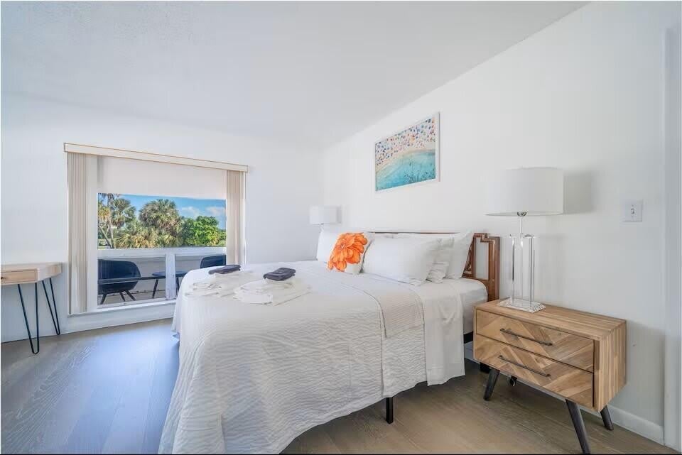 6 Lucerne Avenue – photo 5