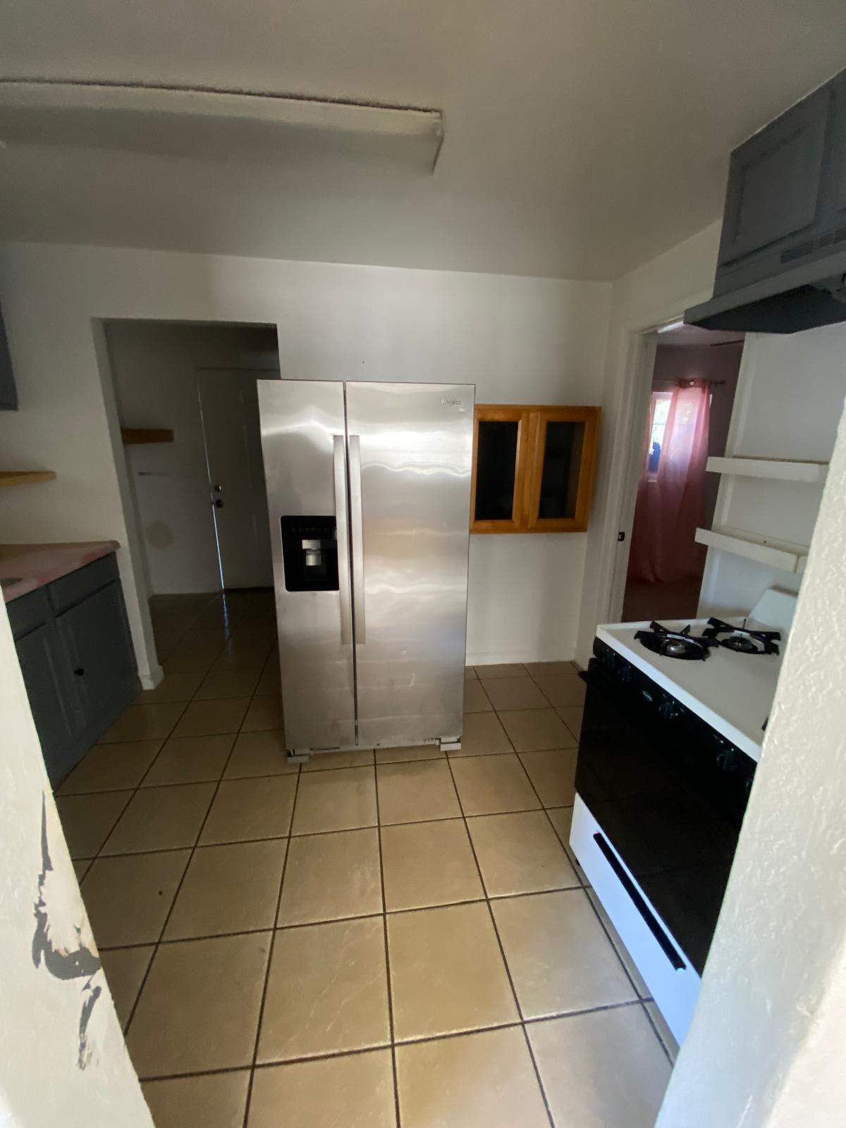 1031 Kenwood Avenue – photo 3