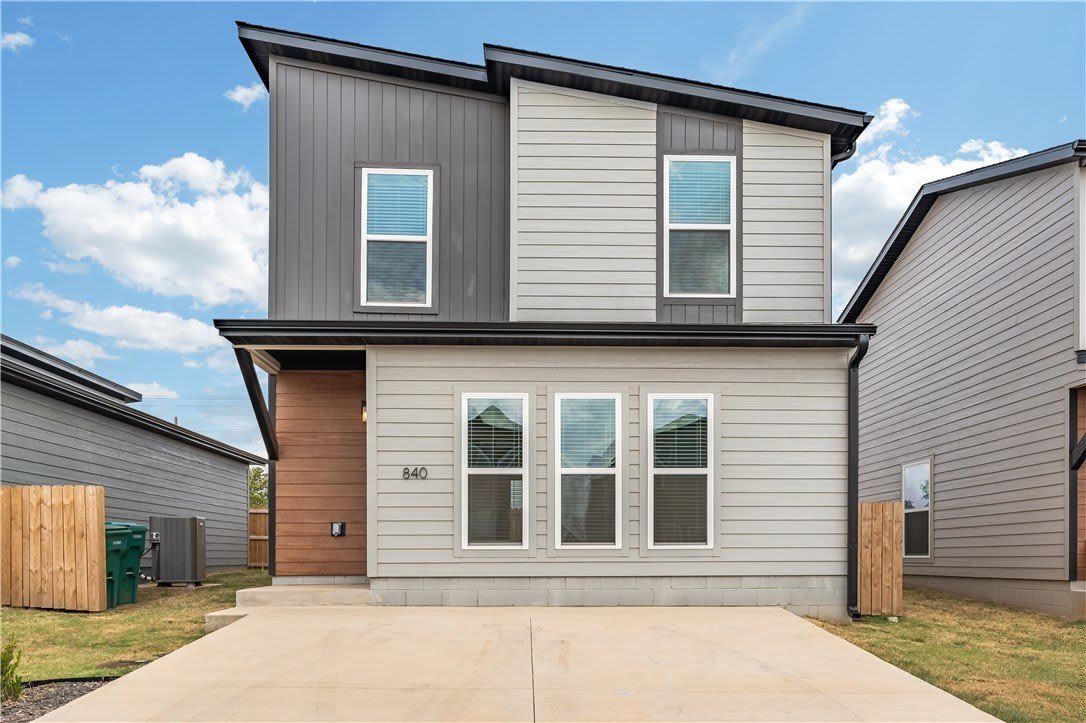 840 Boardwalk Avenue – photo 1