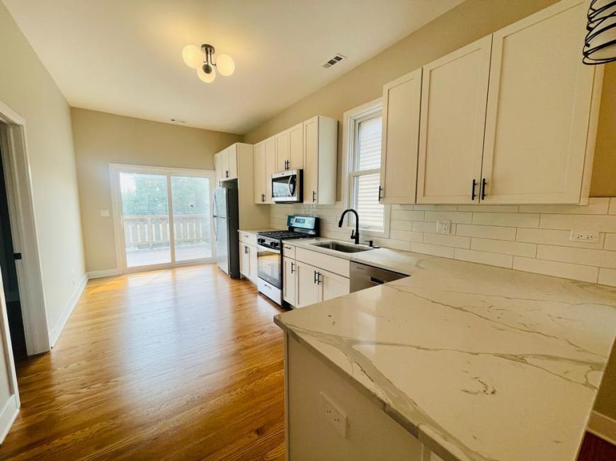 2309 North Campbell Ave. – photo 3