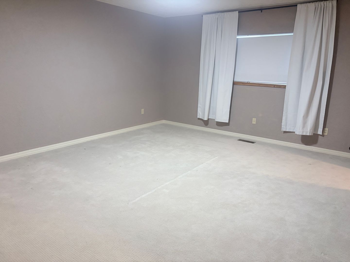 Beautiful Home Off North College – photo 3