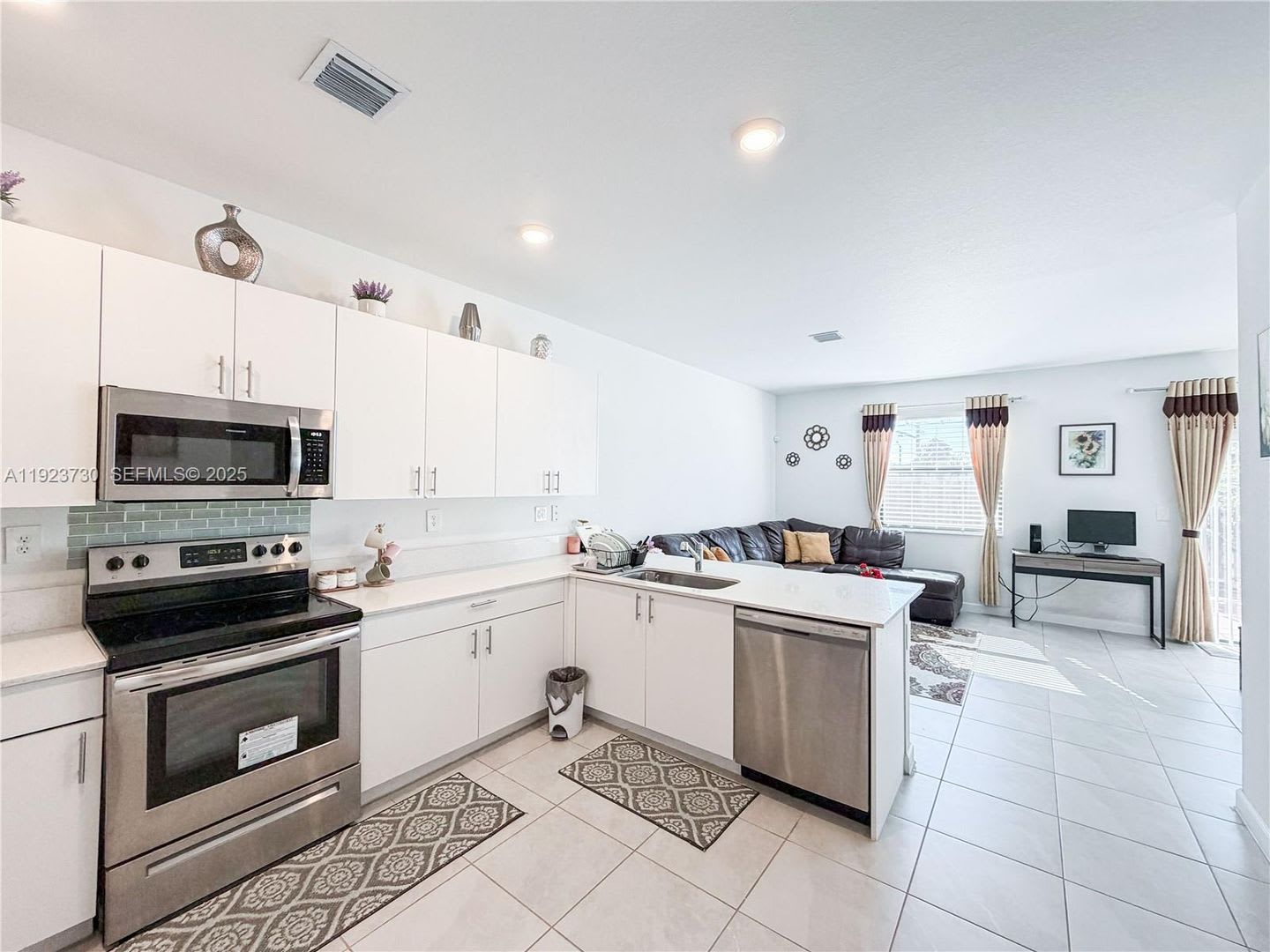 11962 SW 247th Terrace 11962, Homestead, FL 33032 – photo 1