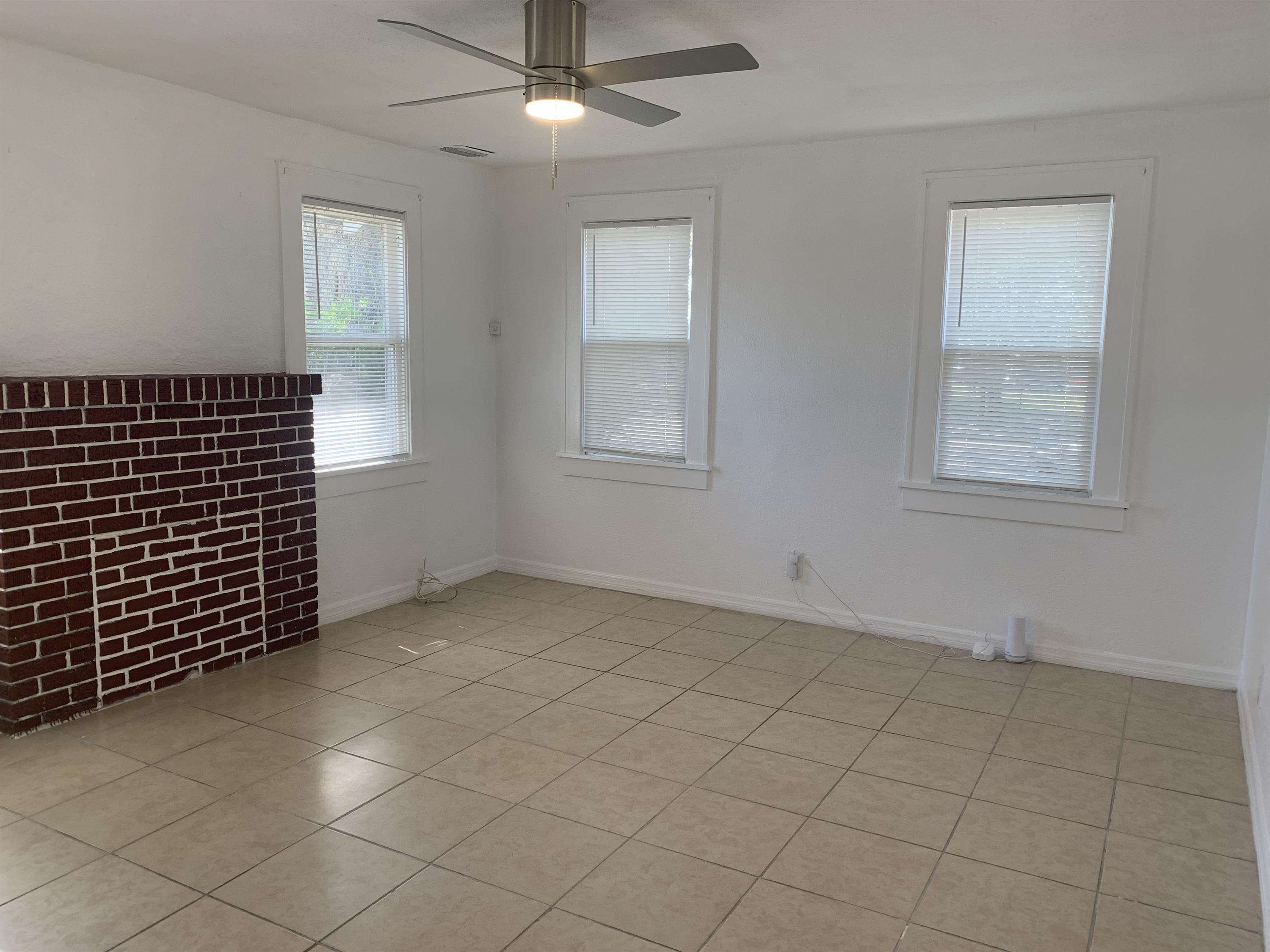 2425 22Nd Avenue South – photo 3