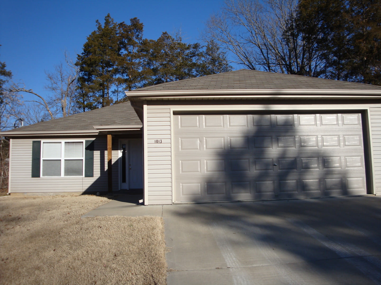 Single Family Home In Merriam Woods – photo 1