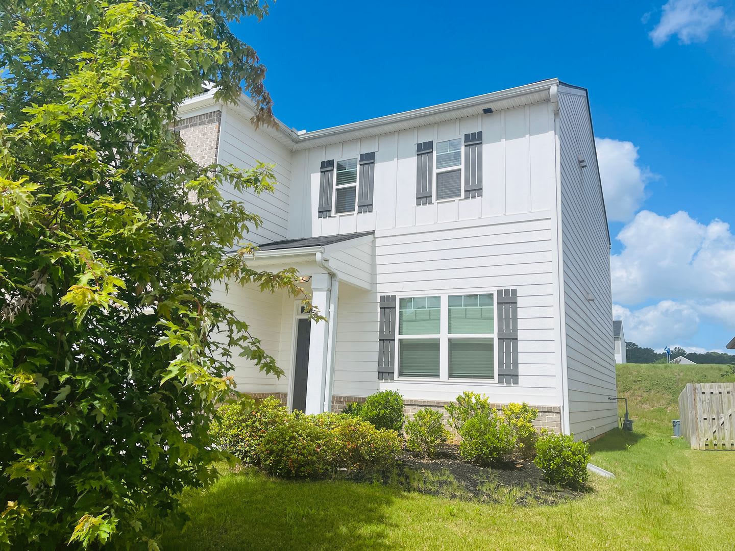 Wow! 4 bedroom 2.5 bathroom in Newnan! Must See!! – photo 2