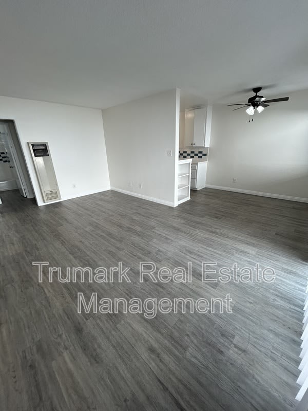 1811 Huntington Dr – photo 1