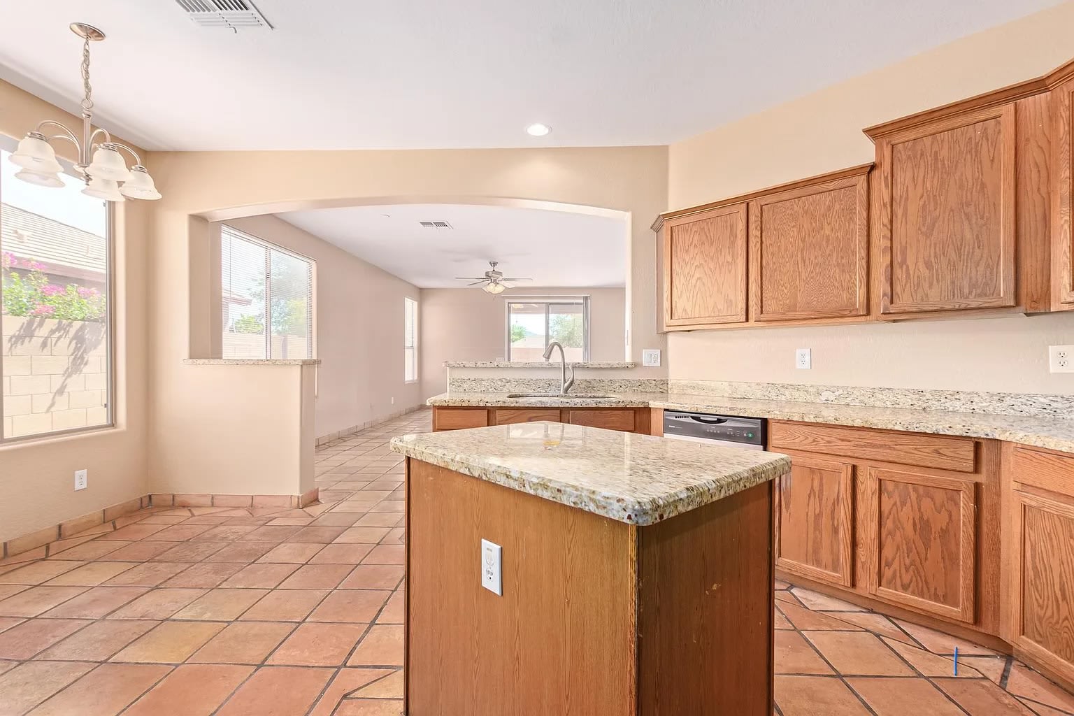10213 W Cordes Rd – photo 3