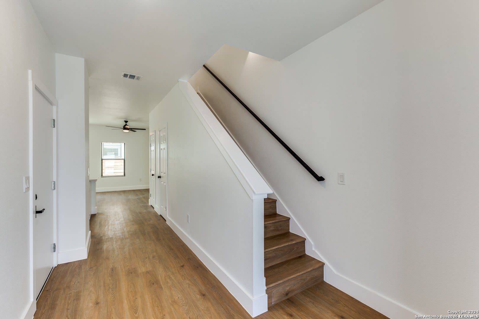 207 Gravel A St – photo 4