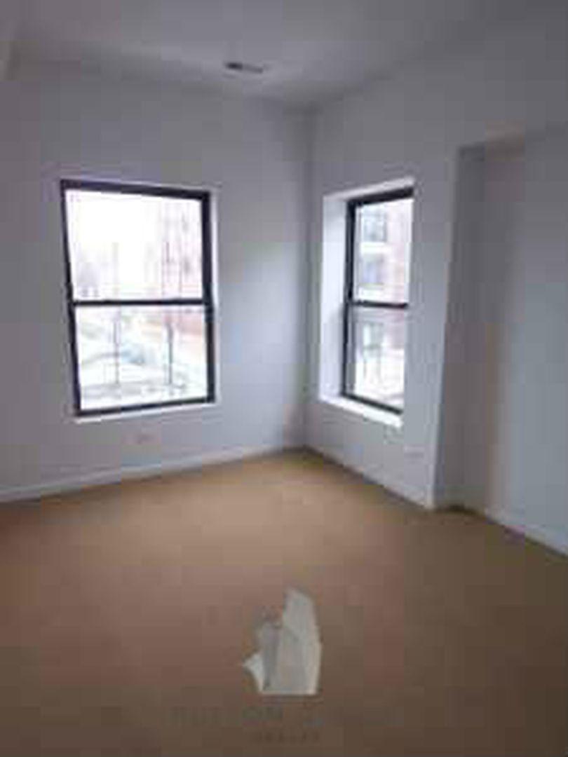 1212 W Foster Ave – photo 3