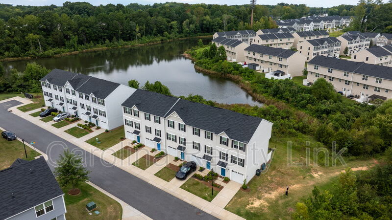 2417 Fathom Way – photo 2