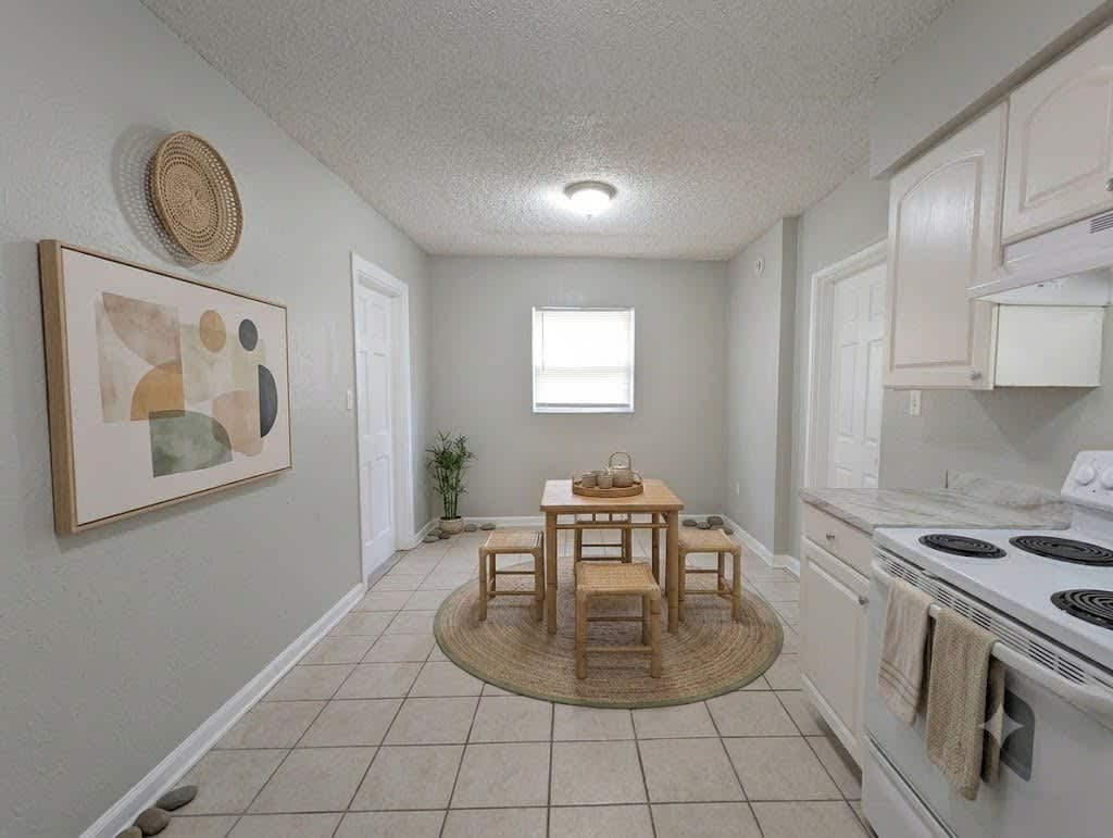 7704 N Taliaferro Ave – photo 4