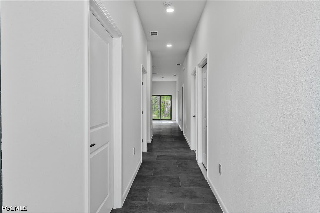 601 Hawthorne Avenue S – photo 3