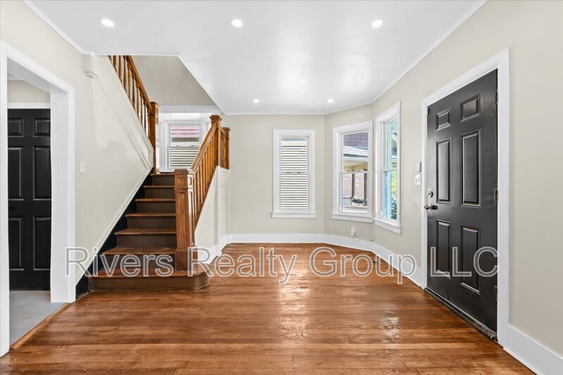 1174 Seward Avenue – photo 4