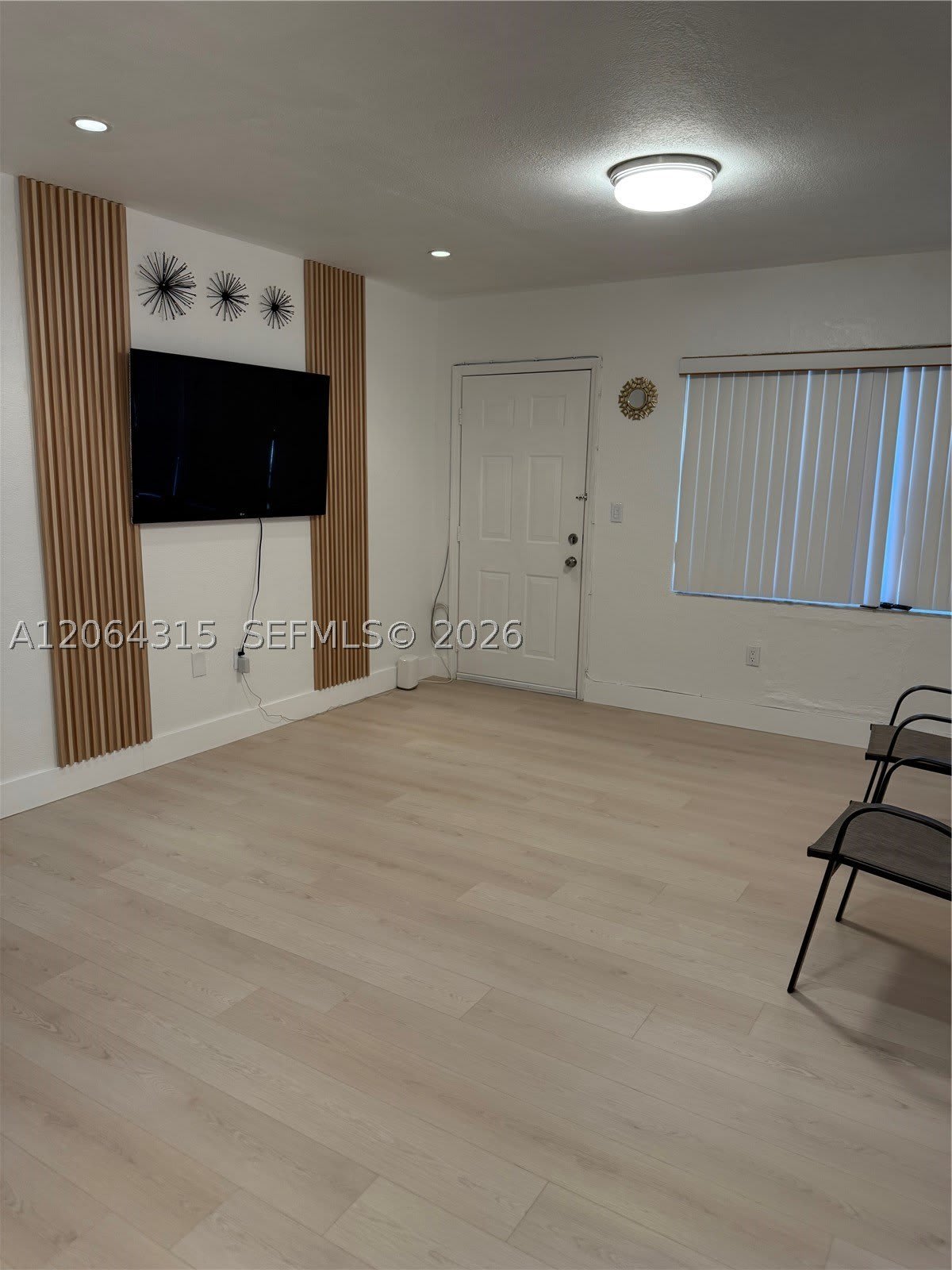 3660 SW 10th St – photo 4