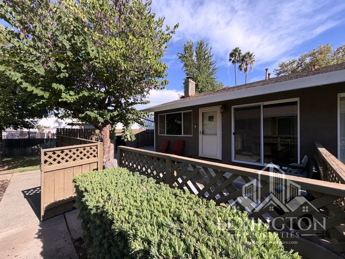 5000 Bremner Way – photo 1