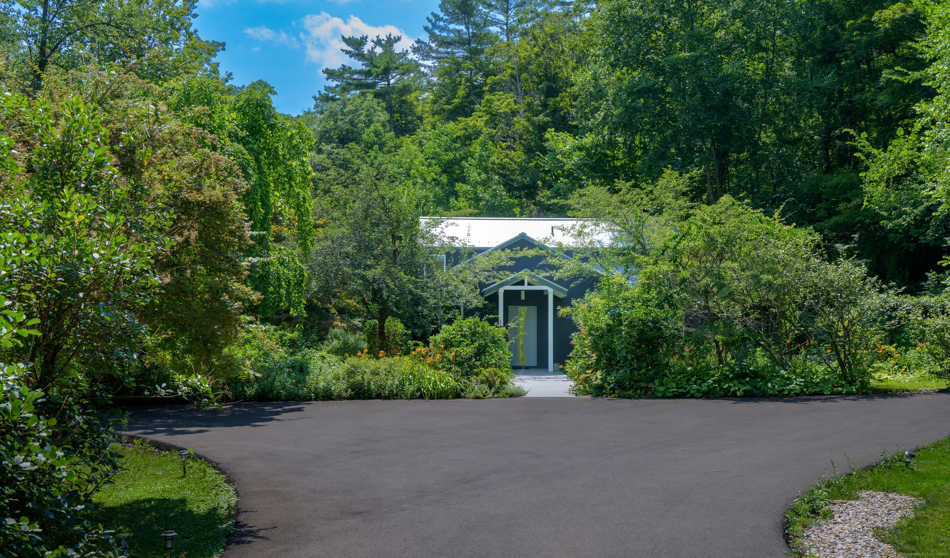 35 Kirk Road – photo 3