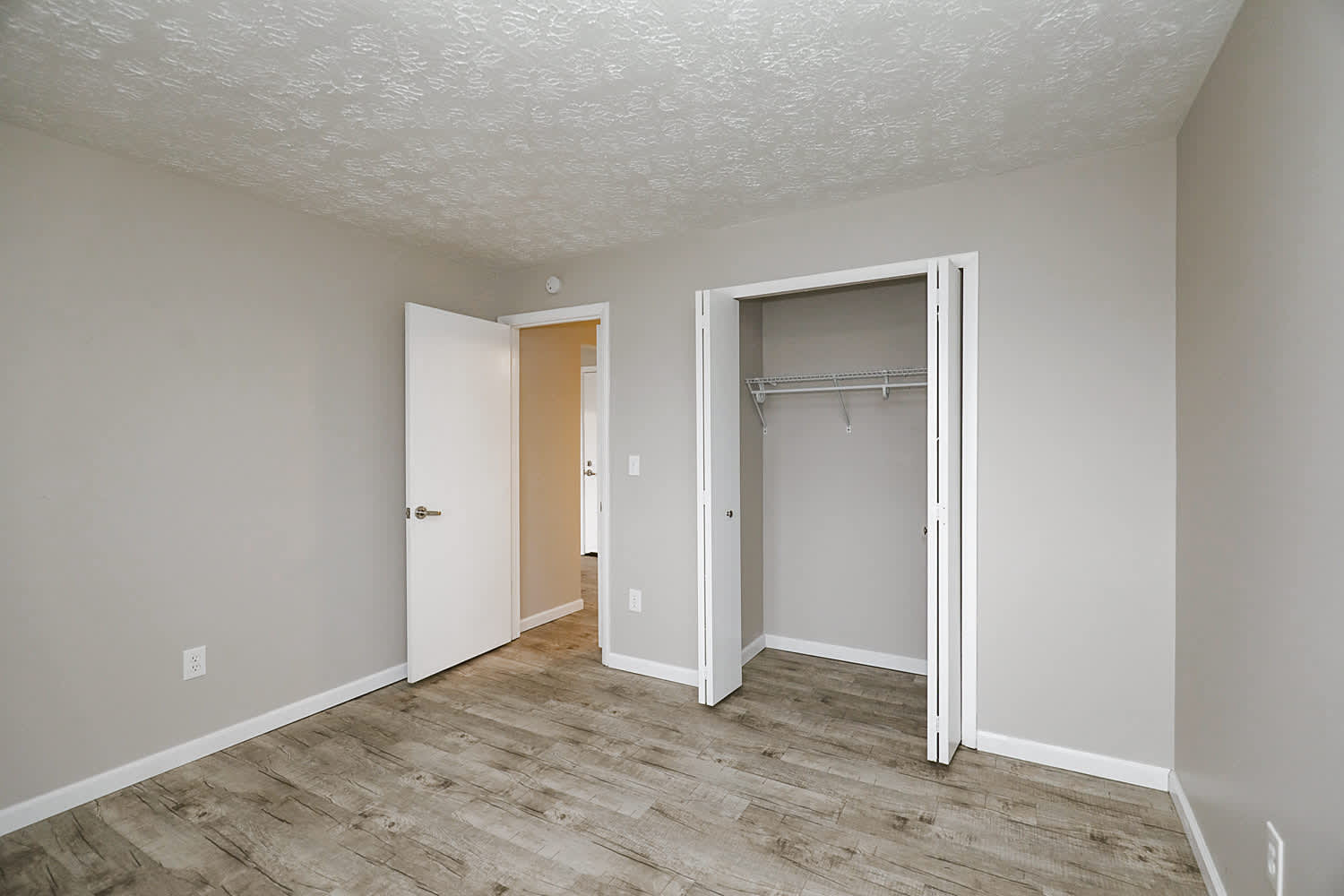 7 Dorchester Drive – photo 3