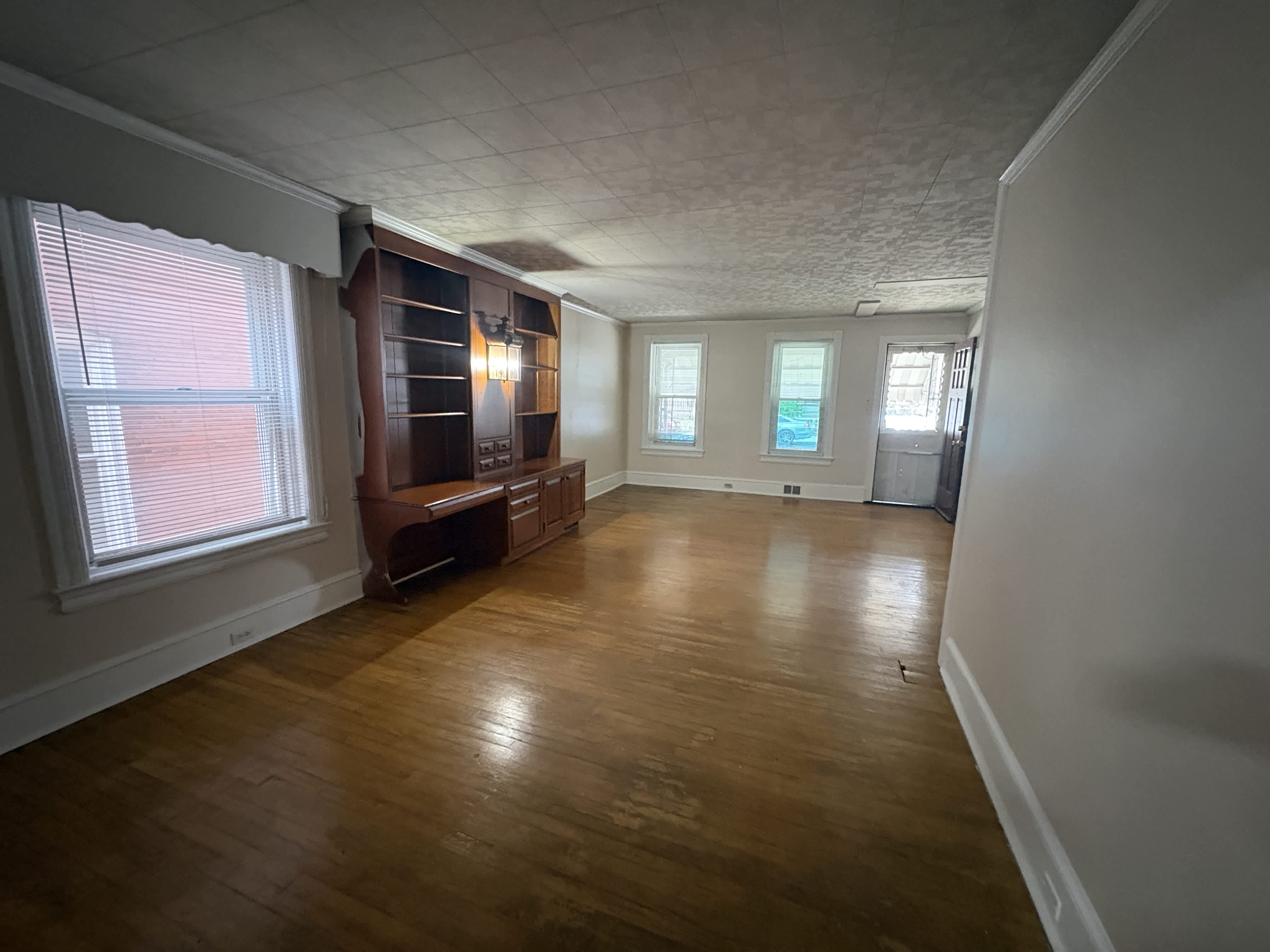 343 Charles St – photo 3