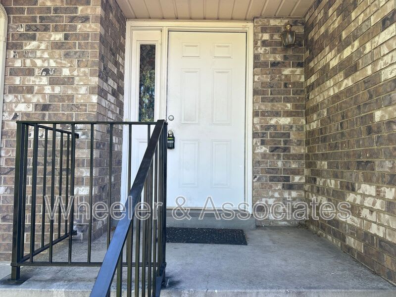 1315 Brooke Ln. – photo 2