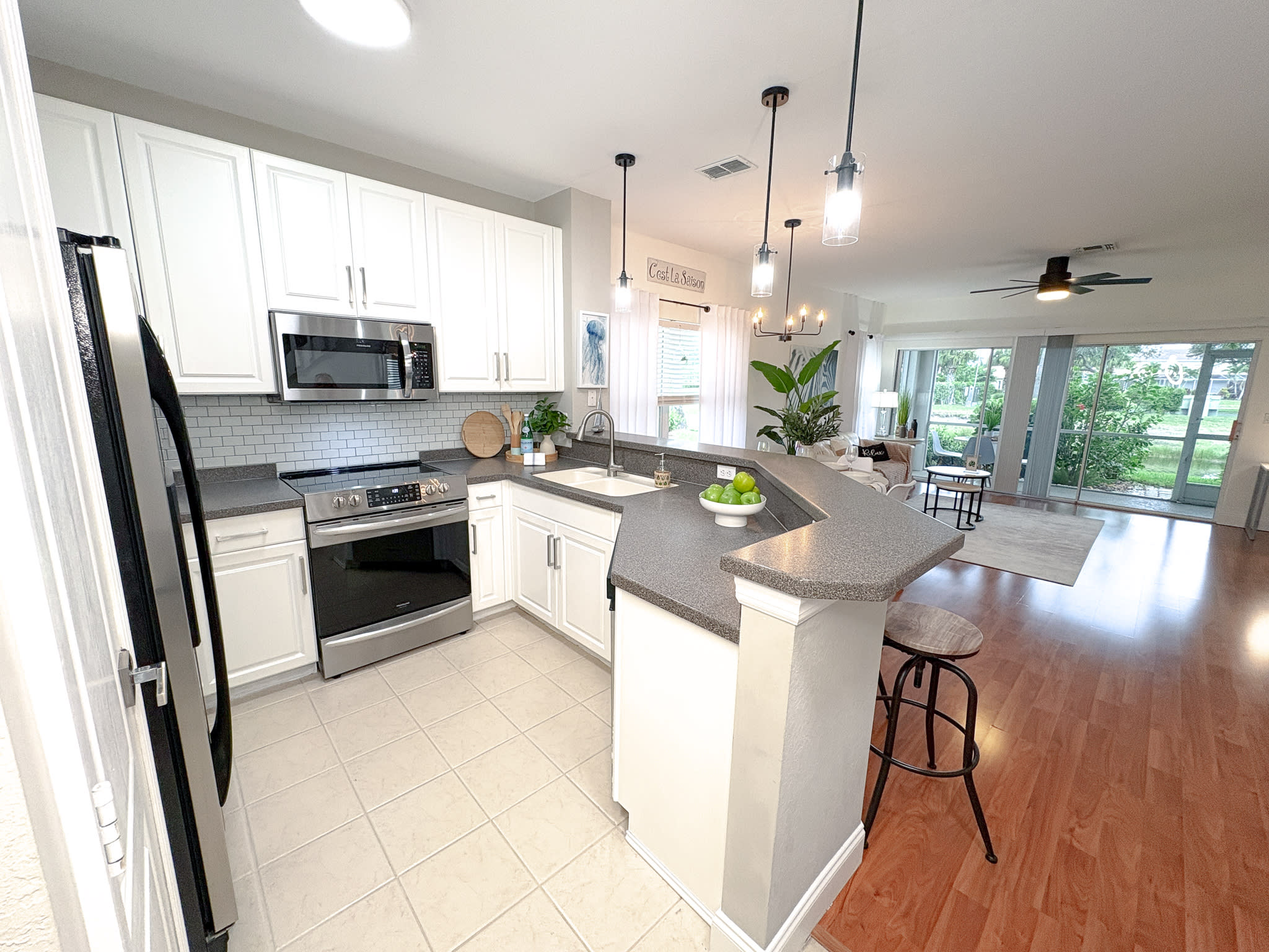 1380 Weeping Willow Court – photo 2