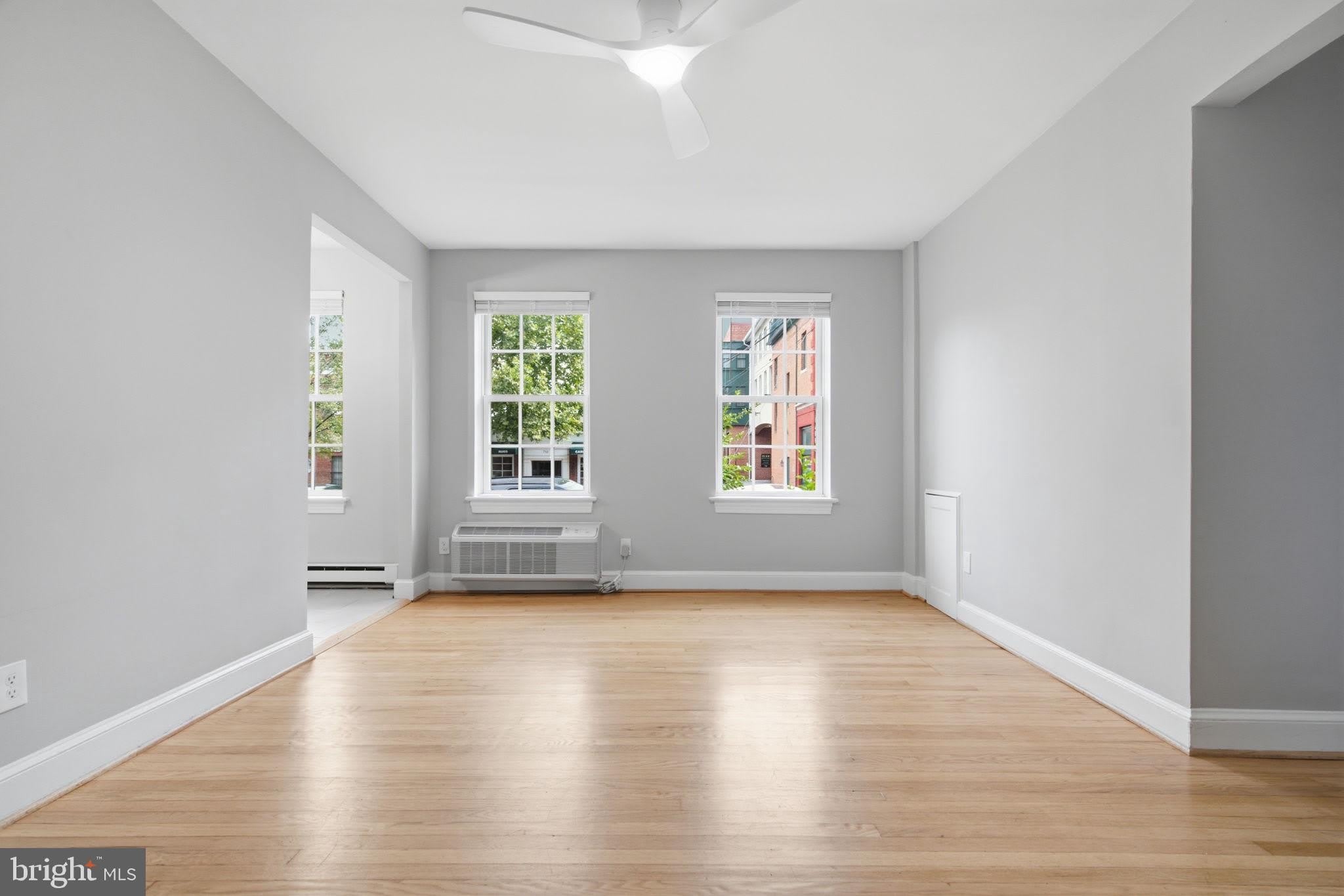 715 S WASHINGTON Street – photo 1