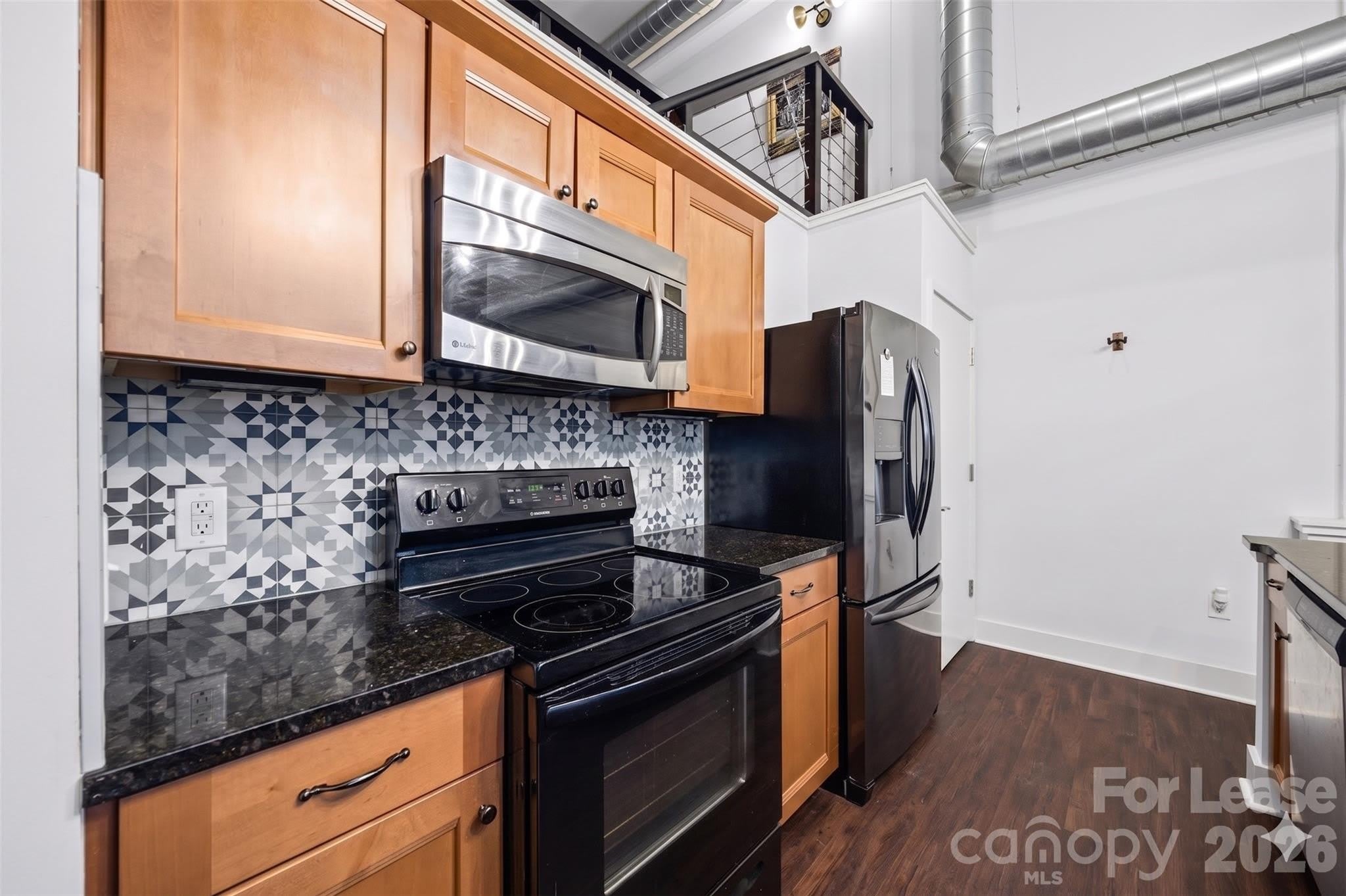 715 N Graham Street – photo 4