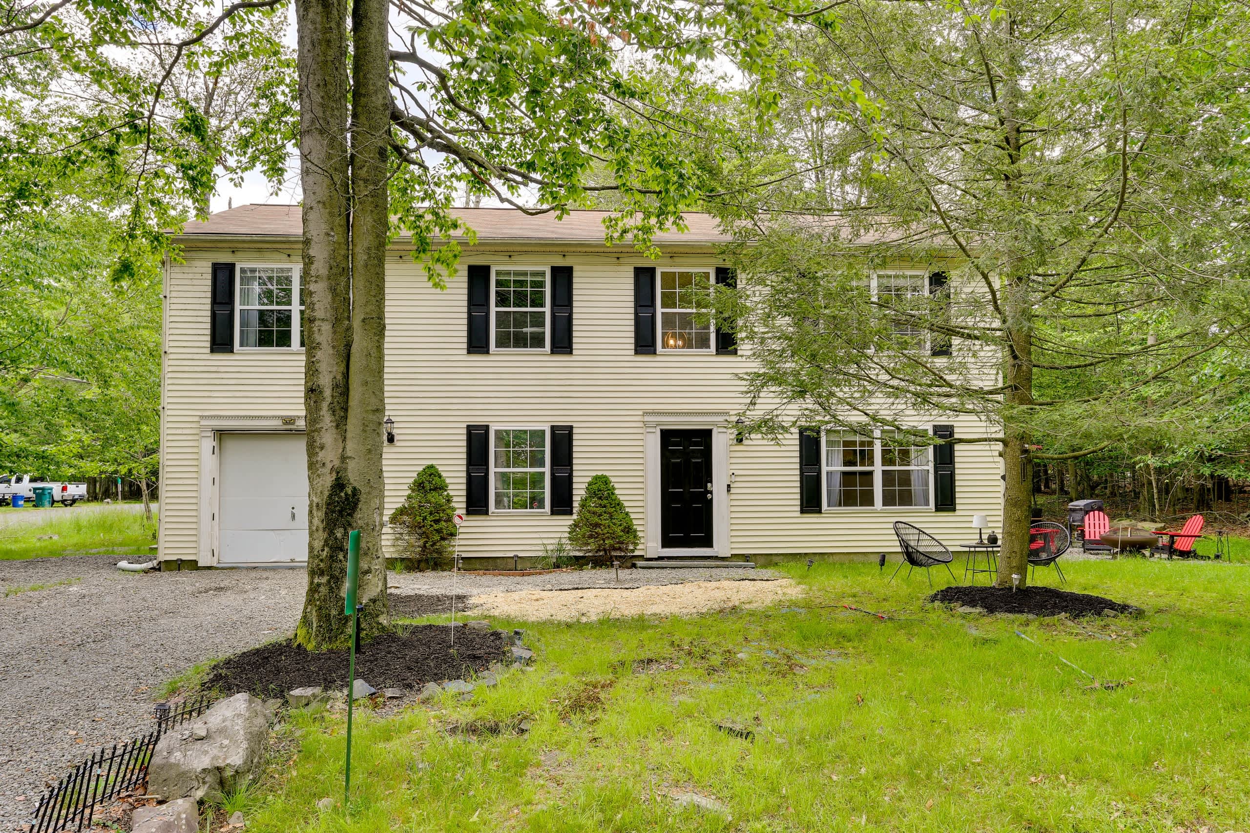 1490 Waterfront Drive – photo 4