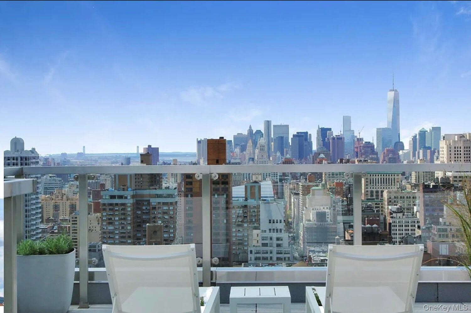 325 LEXINGTON Avenue – photo 3