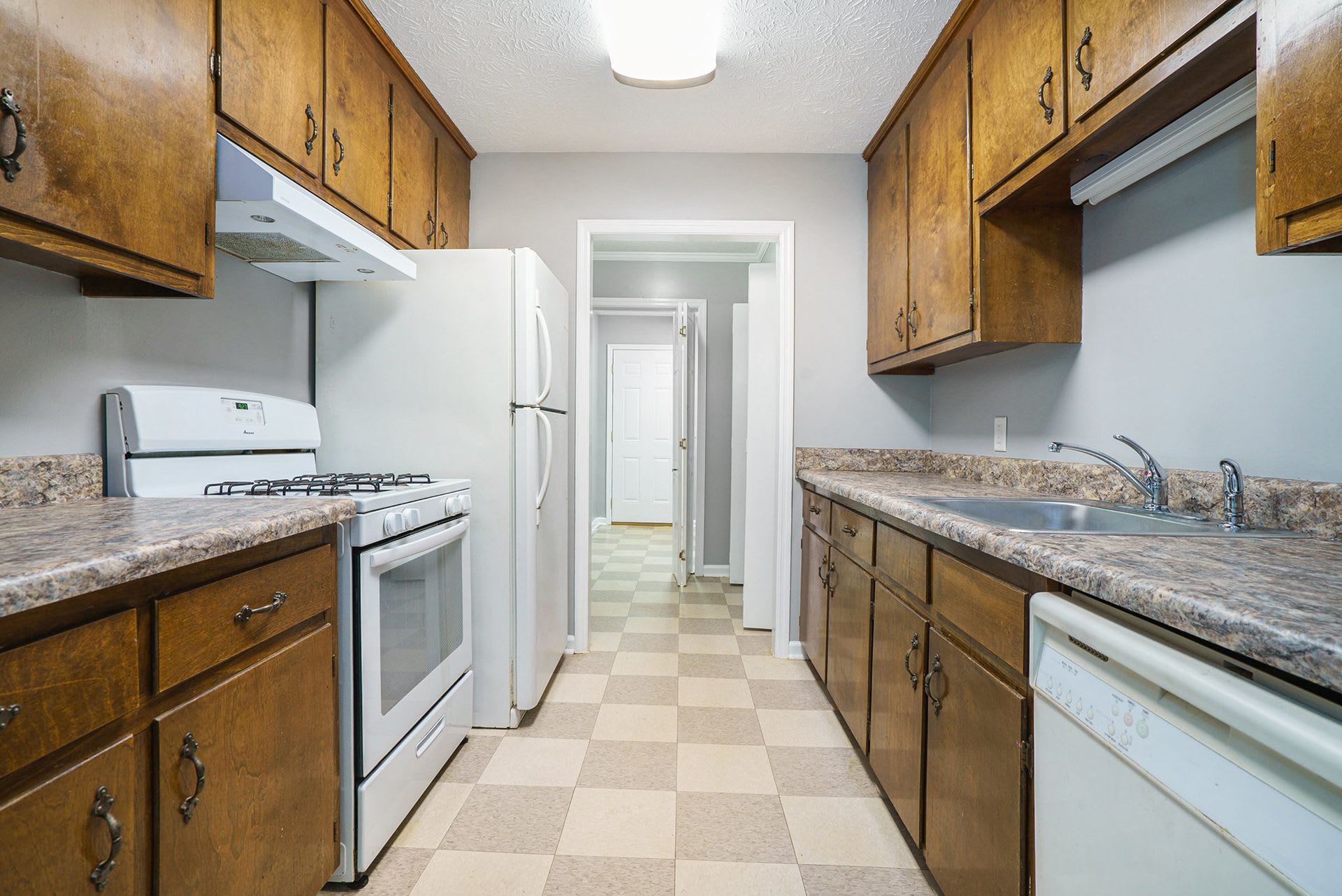 **AVAILABLE JULY 1ST** UPDATED 2 Bed/1.5 Bath Eastside Duplex – photo 4