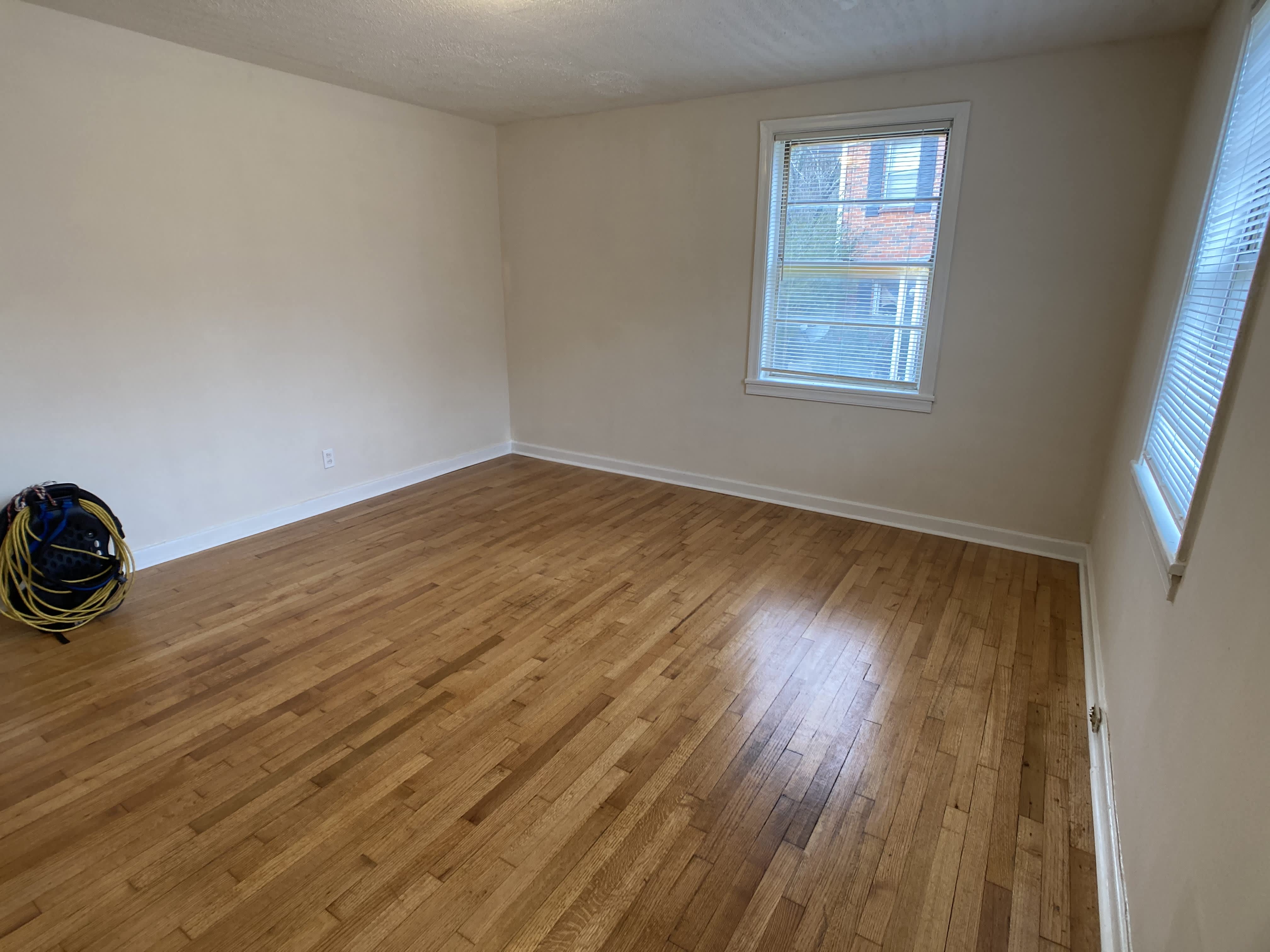1640 Valley Ave – photo 3