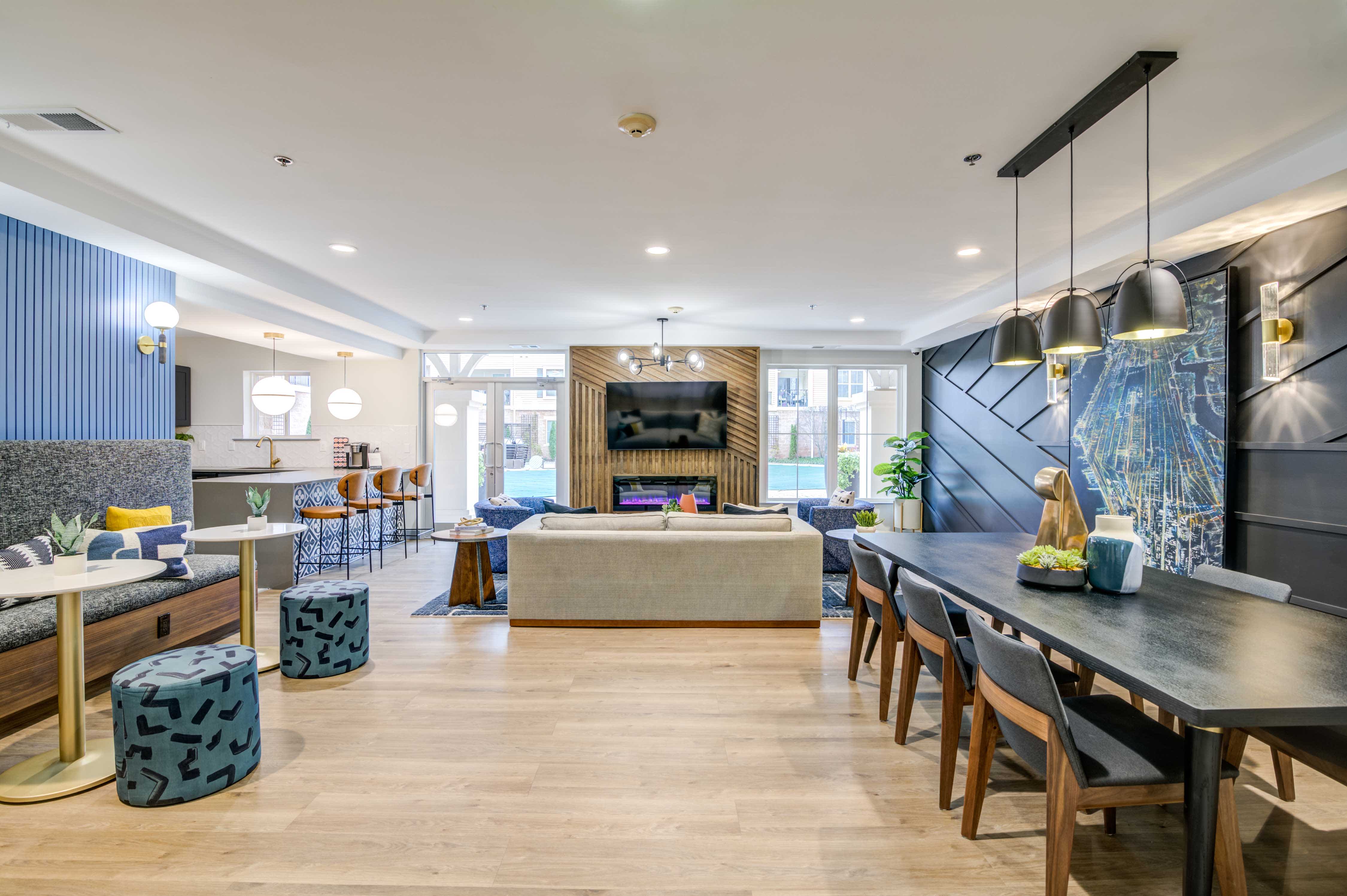 Sofi Gaslight Commons – photo 5