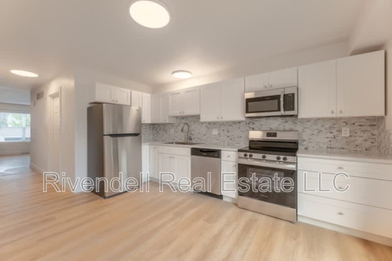 1996 Oakcrest Cir – photo 3