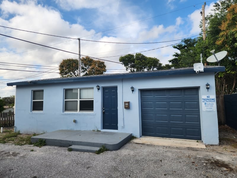 823 14th Street – photo 1