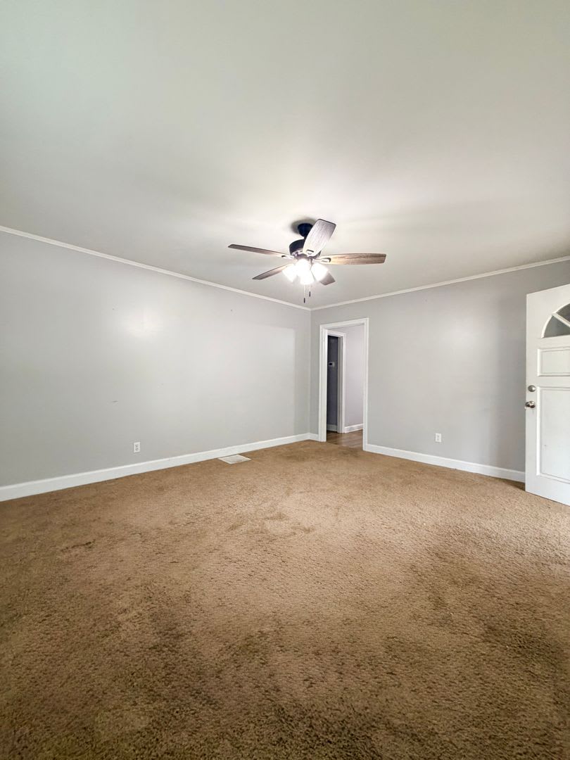 2 Bed 1 Bathroom on 1 Acre of Land – photo 2