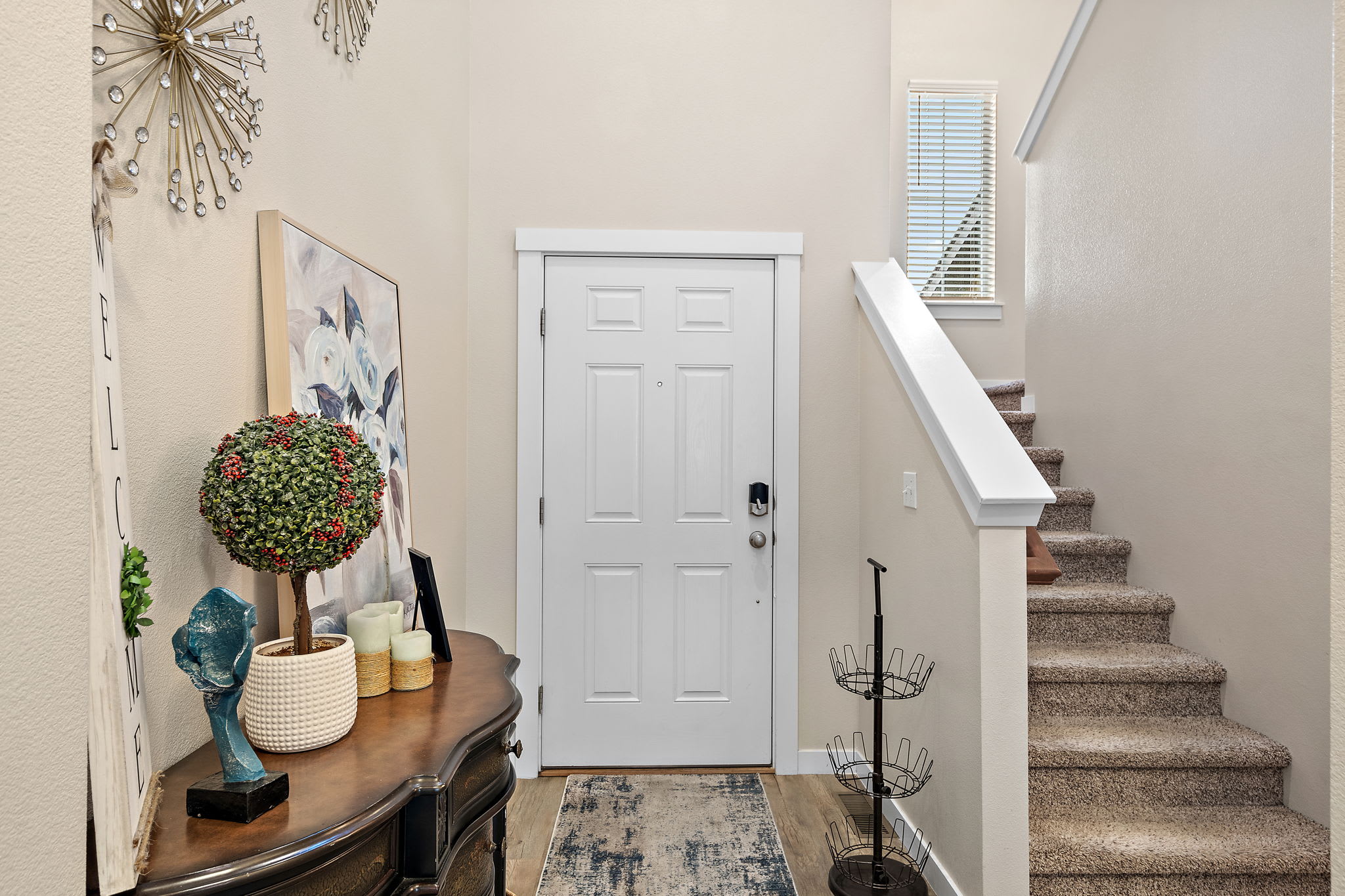 663 West Archerfield Street – photo 2