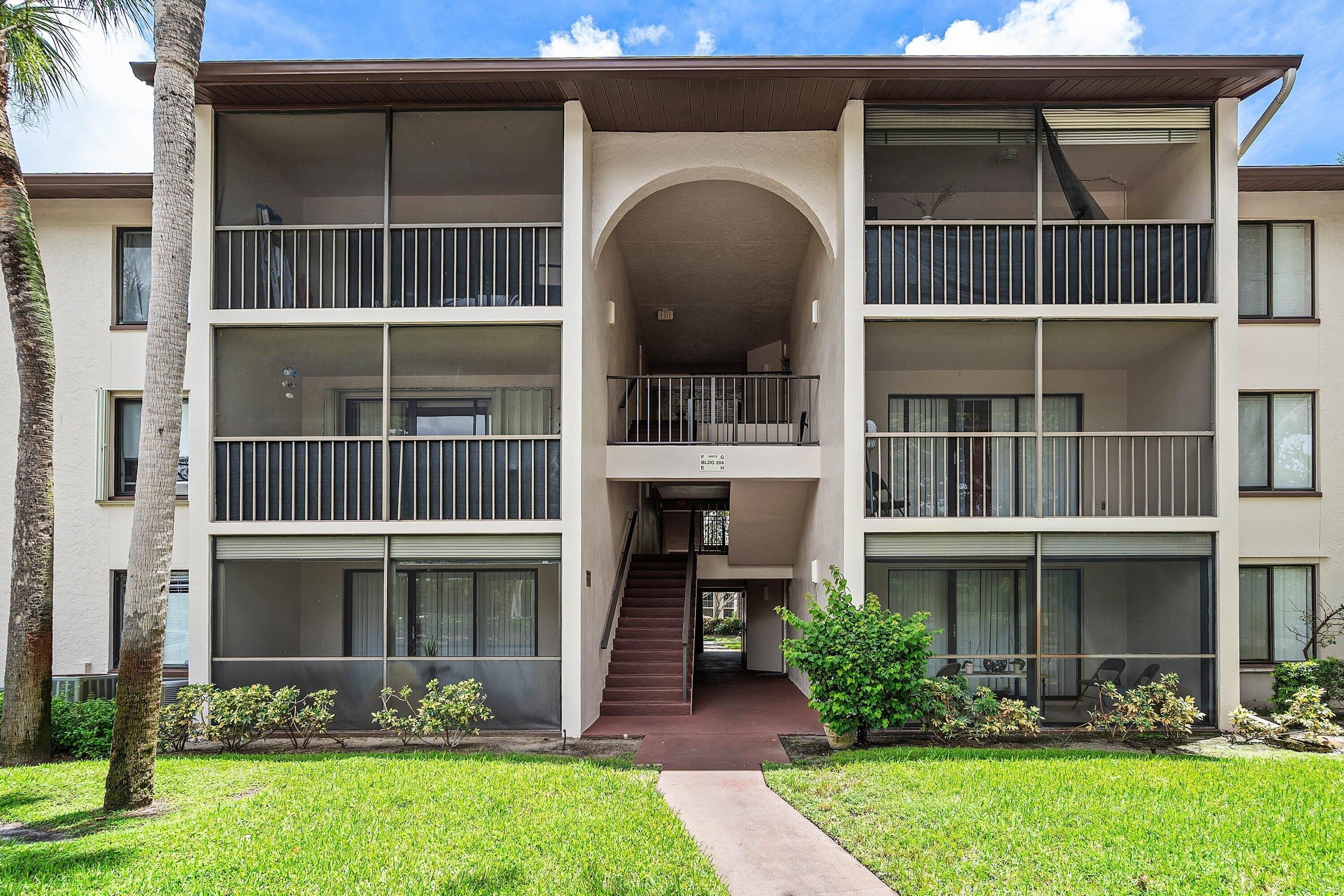 204 FOXTAIL Drive – photo 1