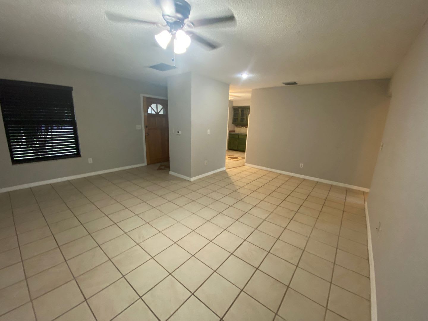 2 Bedroom 1 Bath Duplex In Winter Park For Rent – photo 3