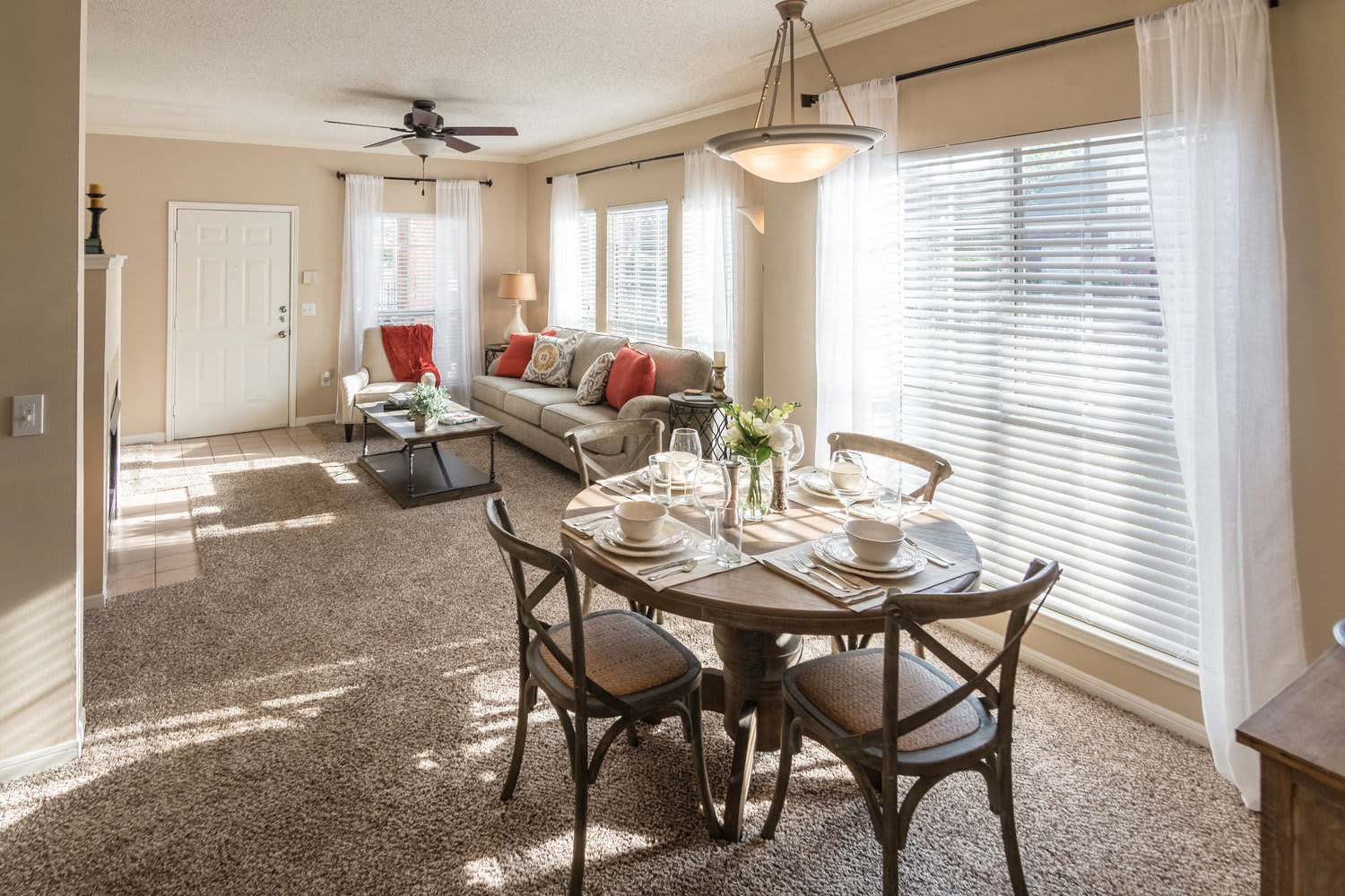 1424 Prairie Lane – photo 5