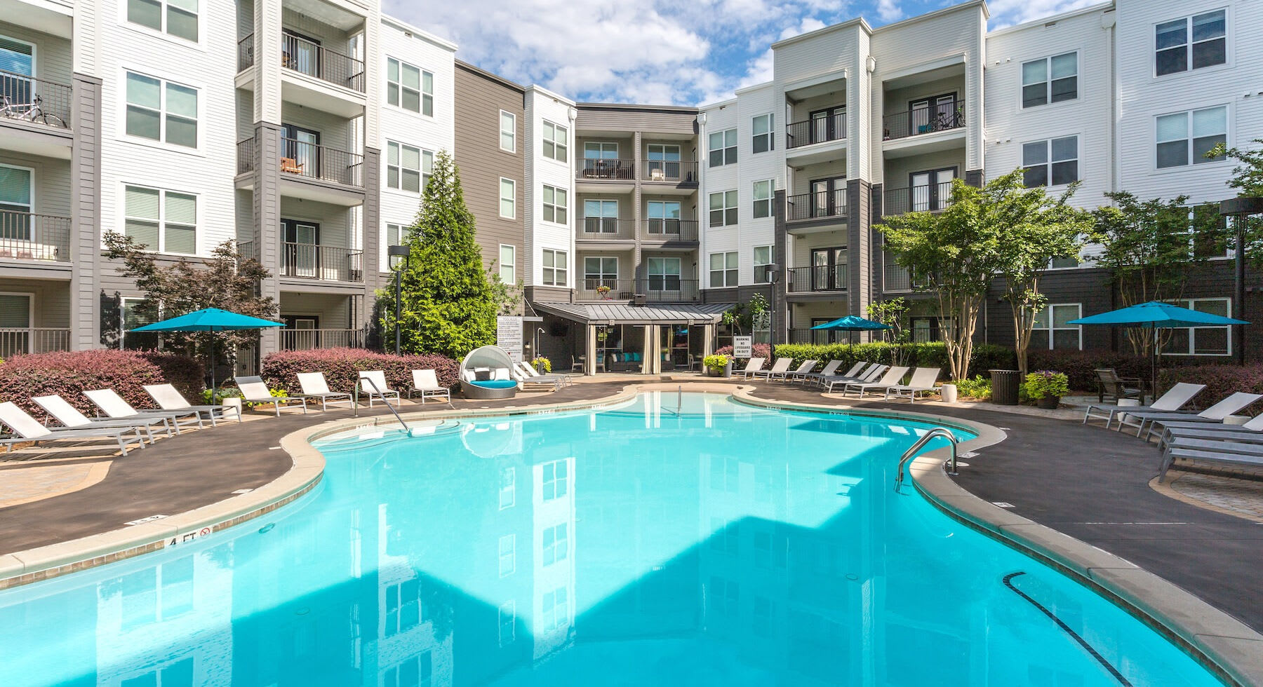 Avana Westside – photo 1