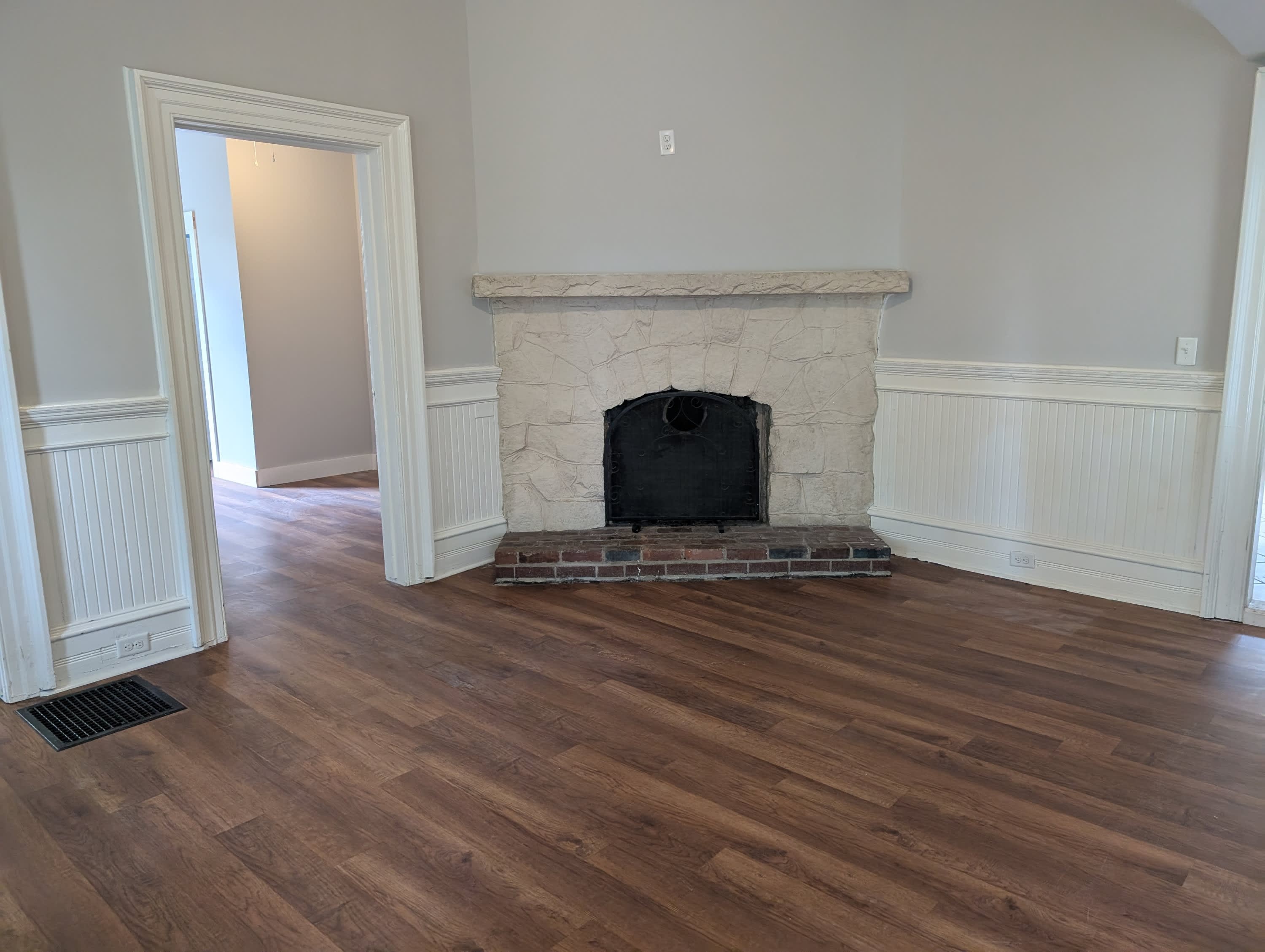 1907 Pendleton Street – photo 3