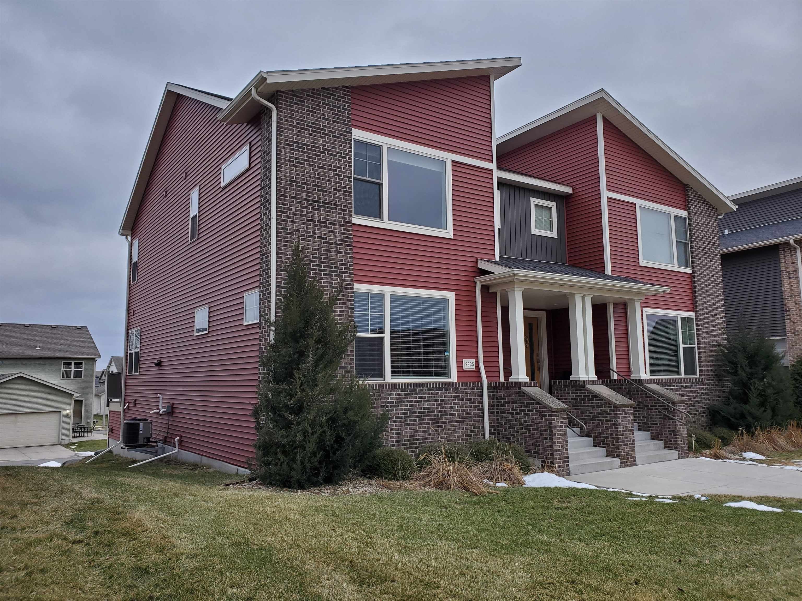 9335 Silicon Prairie Parkway – photo 3